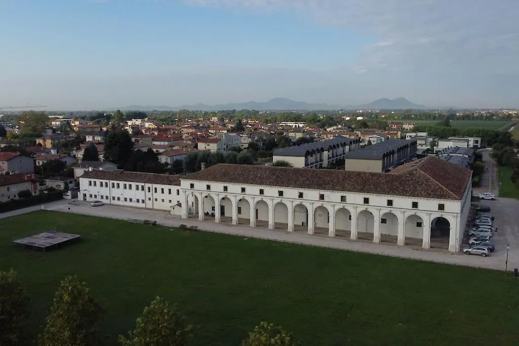 Apartment Eleven Charme&Comfort - Padua Limena 0*,  Italy